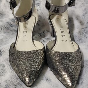 Anne Klein Fararia Pointed Toe Kitten Heel Pump
